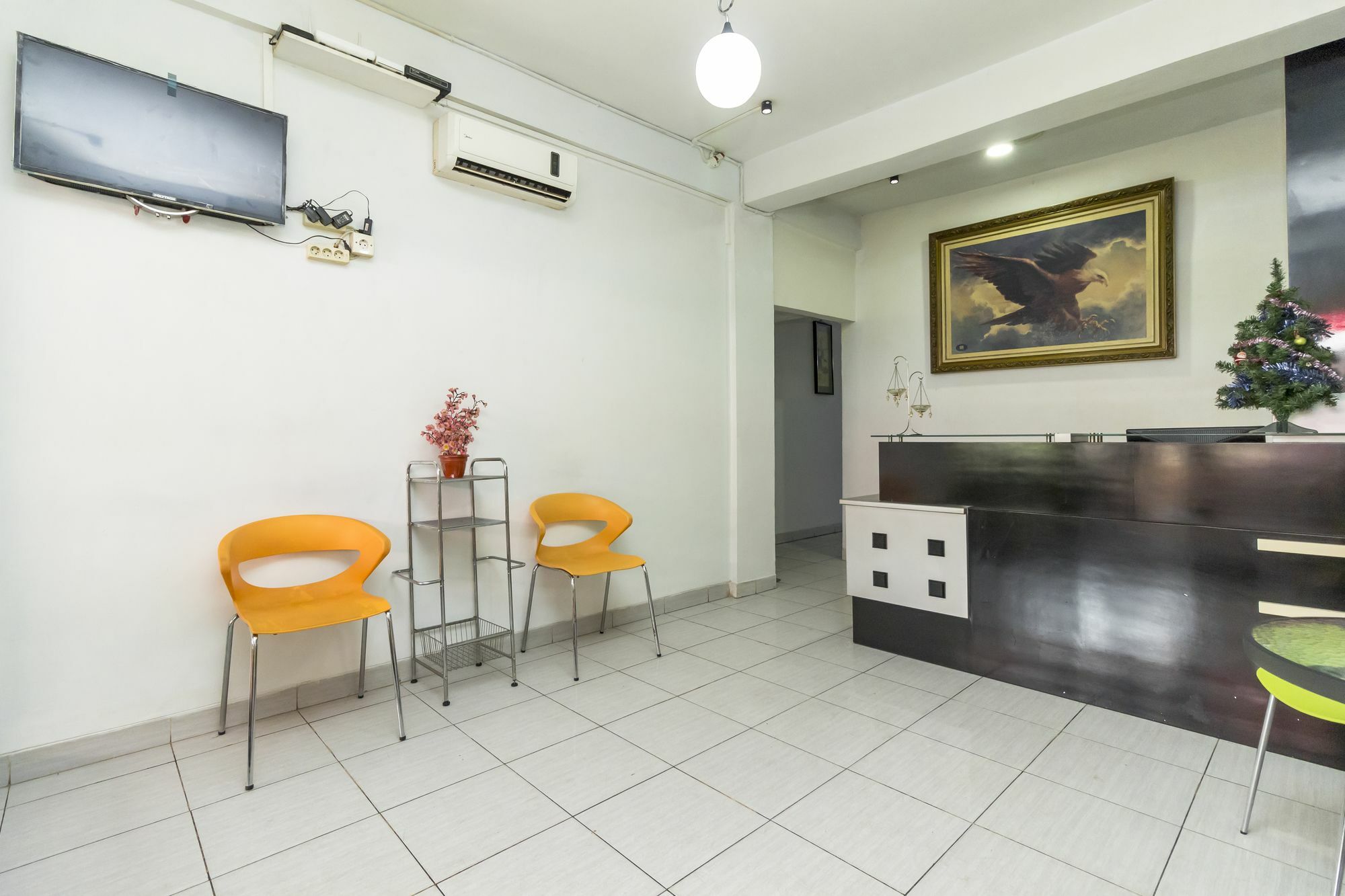Hotel Reddoorz Near Gajah Mada Plaza 2 Yakarta Exterior foto